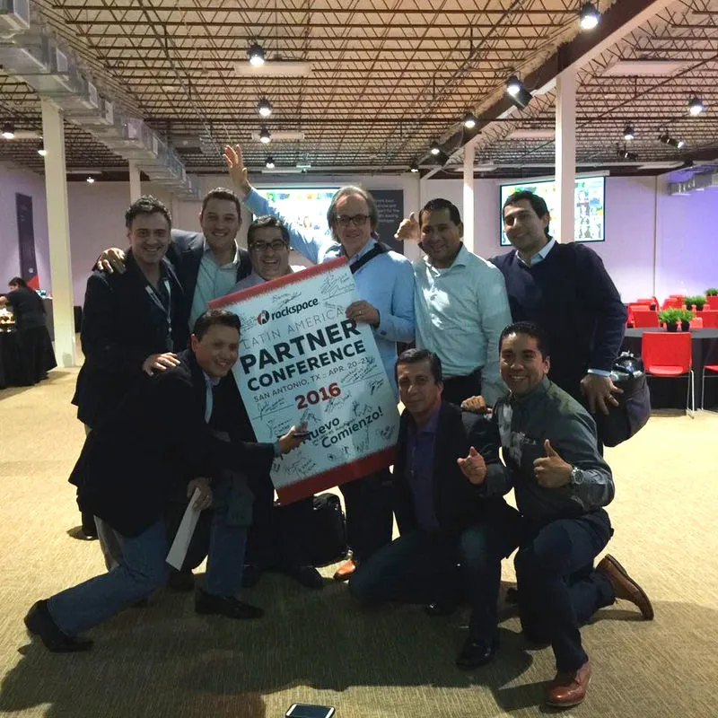 IMHOIT equipo en evento